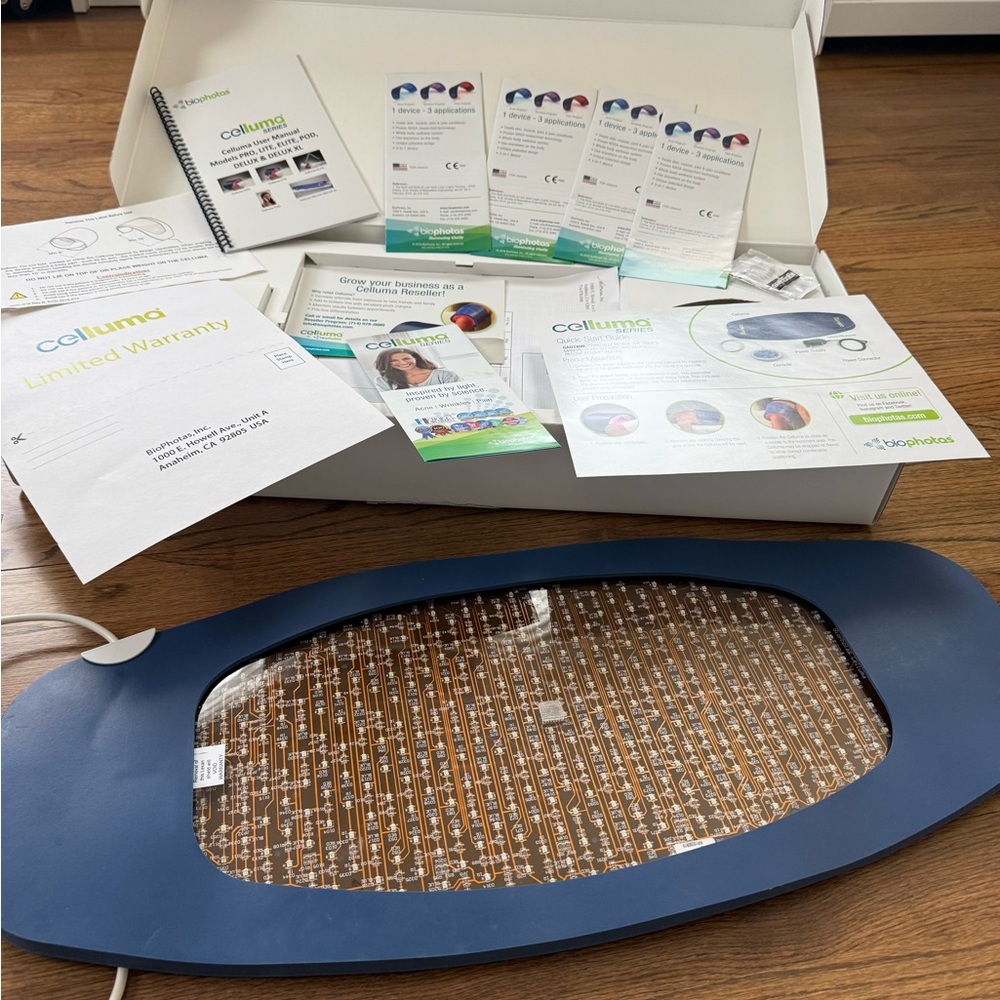 Celluma Pro LED Light Therapy Device - Picture 7 of 9